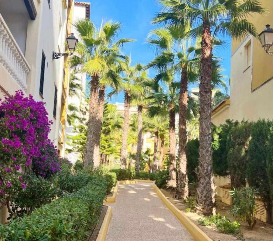 Apartamento Aldea Del Mar Torrevieja Exterior foto