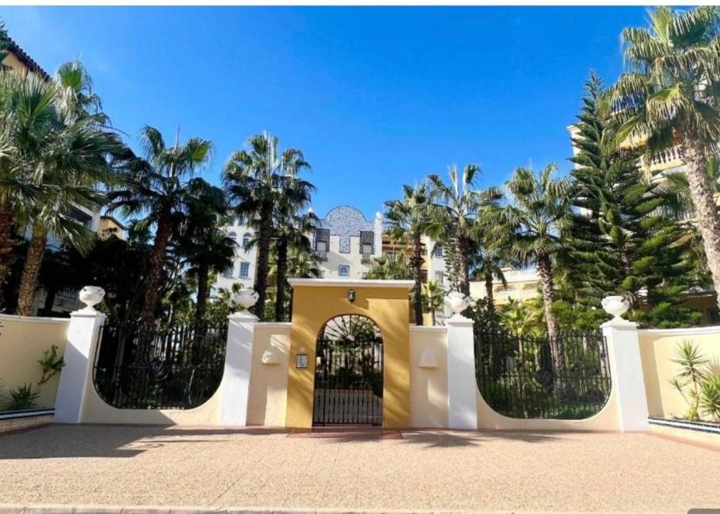 Apartamento Aldea Del Mar Torrevieja Exterior foto